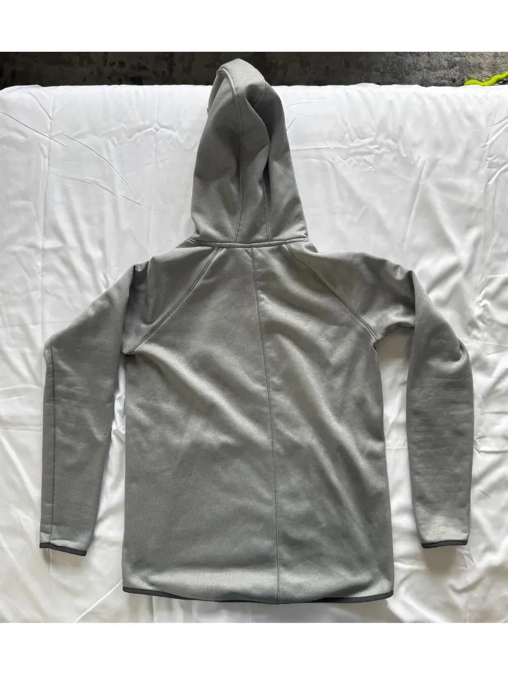 Under Armour ColdGear Hoodie Men’s Small Gray Loose Fit Pullover Athletic Sweats